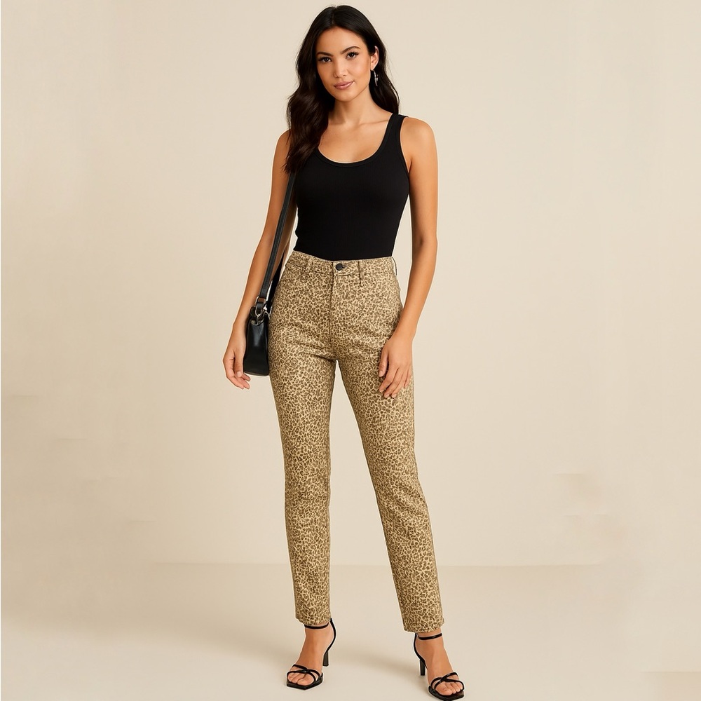 NWT Olsen Safari Allure Mona High Waisted Slim Straight Jeans Leopard Print